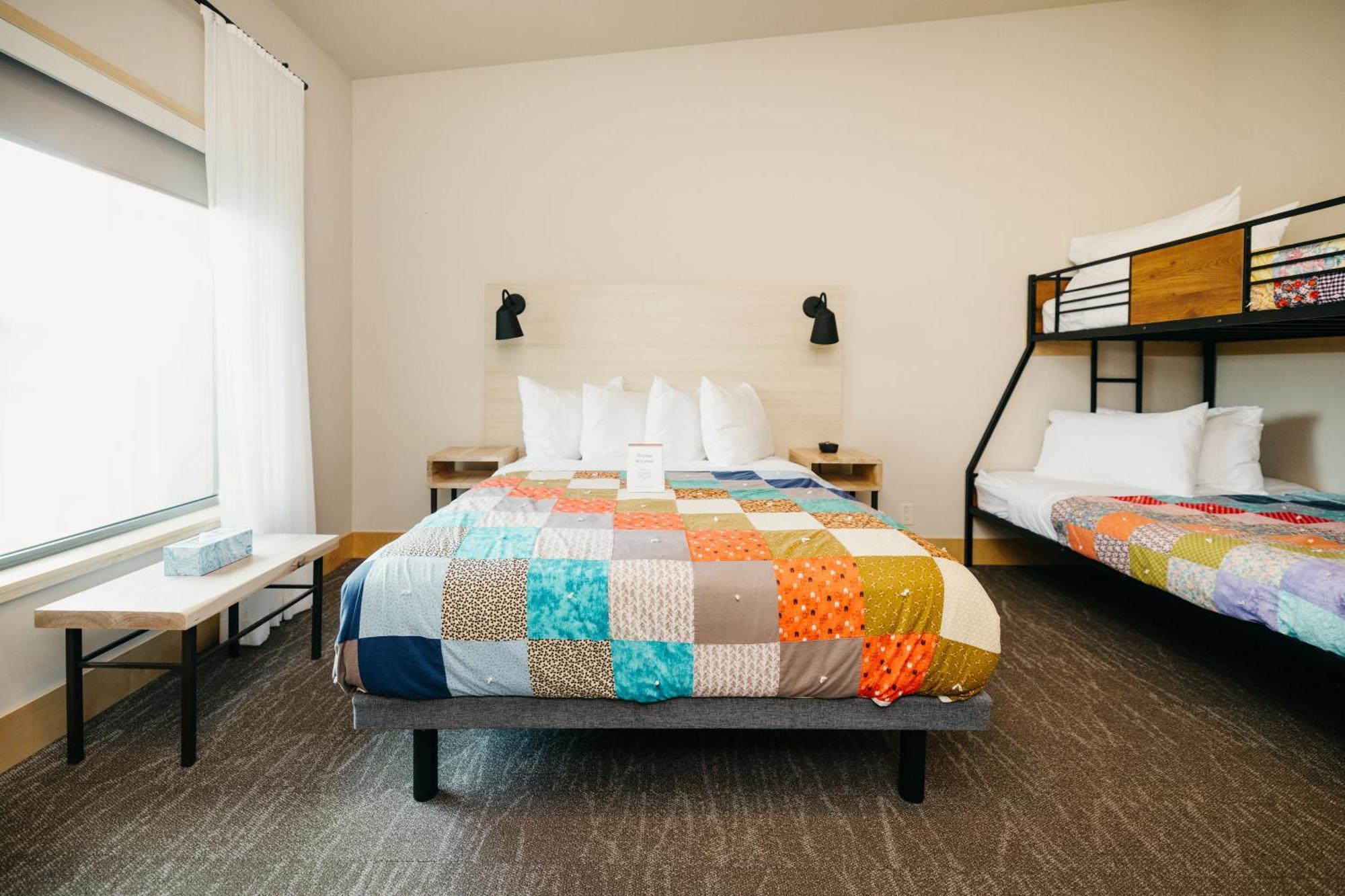 Metis Crossing Otel Smoky Lake Dış mekan fotoğraf